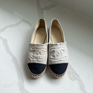 CHANEL Espadrilles